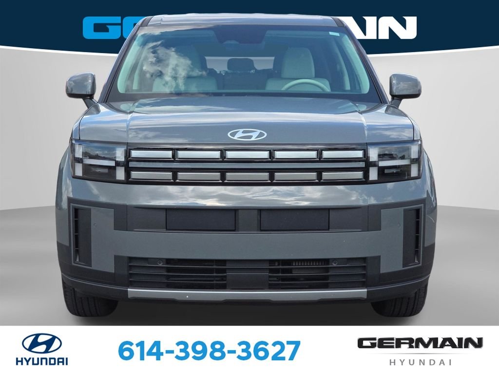 Used 2025 Gray Hyundai SE image 2