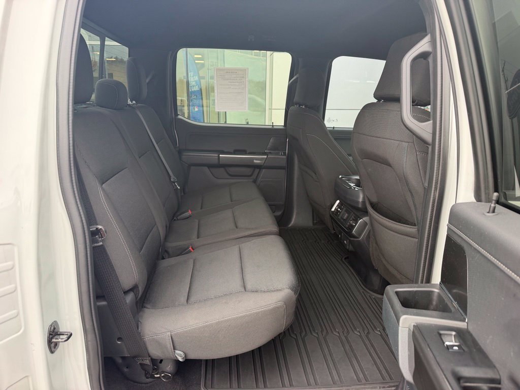 Used 2023 Avalanche Ford XLT image 16