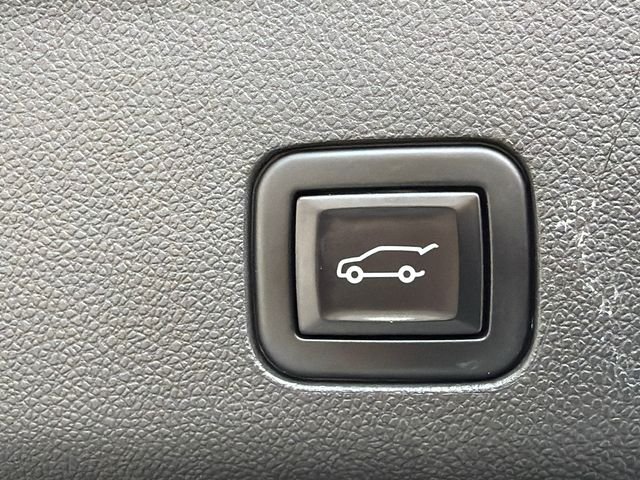 Used 2021 Blue Chevrolet RST image 19