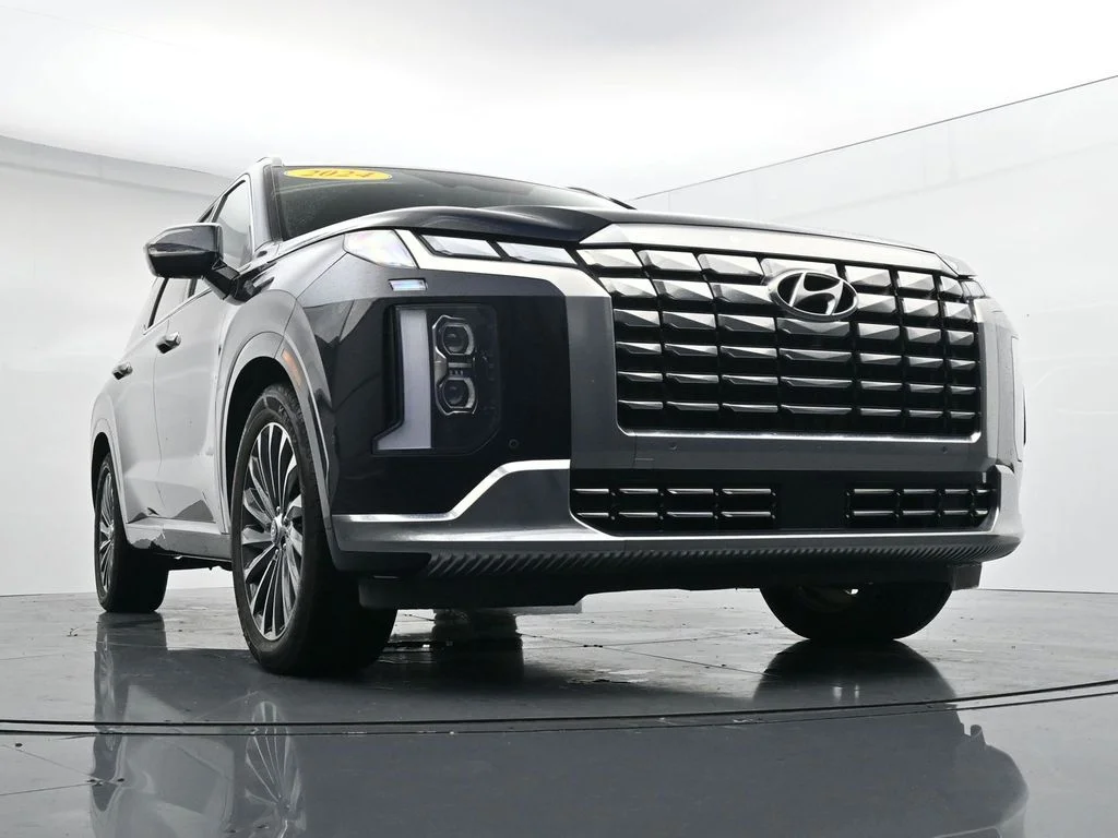 Used 2024 White Hyundai Calligraphy image 27