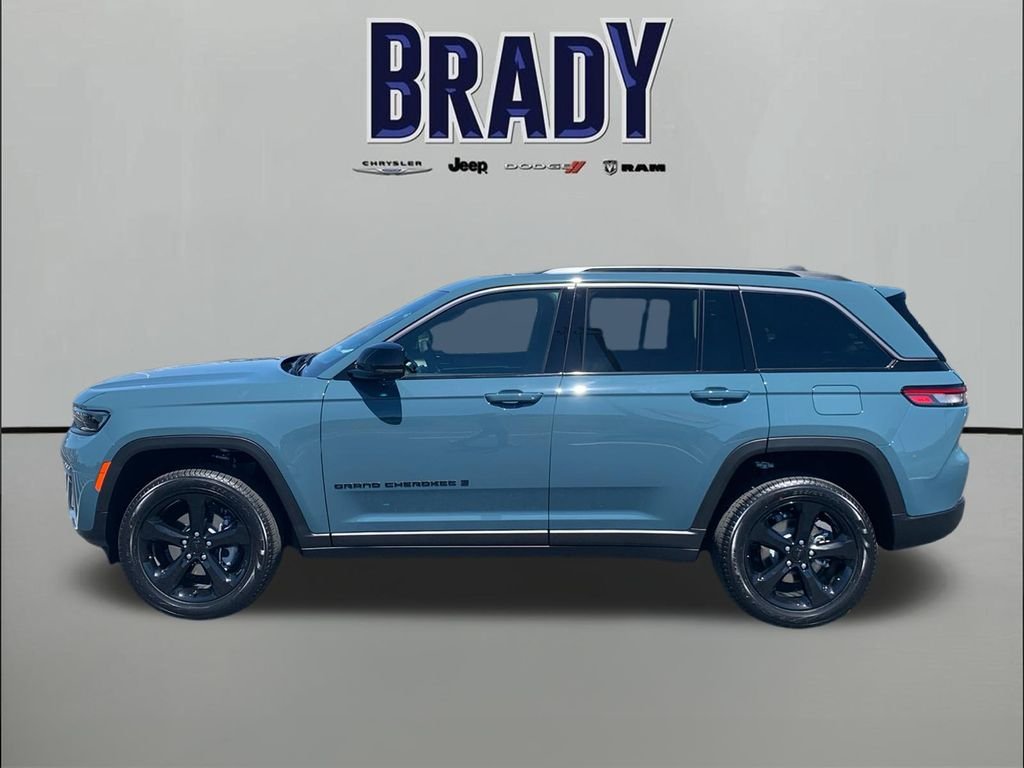 New 2026 Steel Blue Exterior Paint Jeep Limited image 4