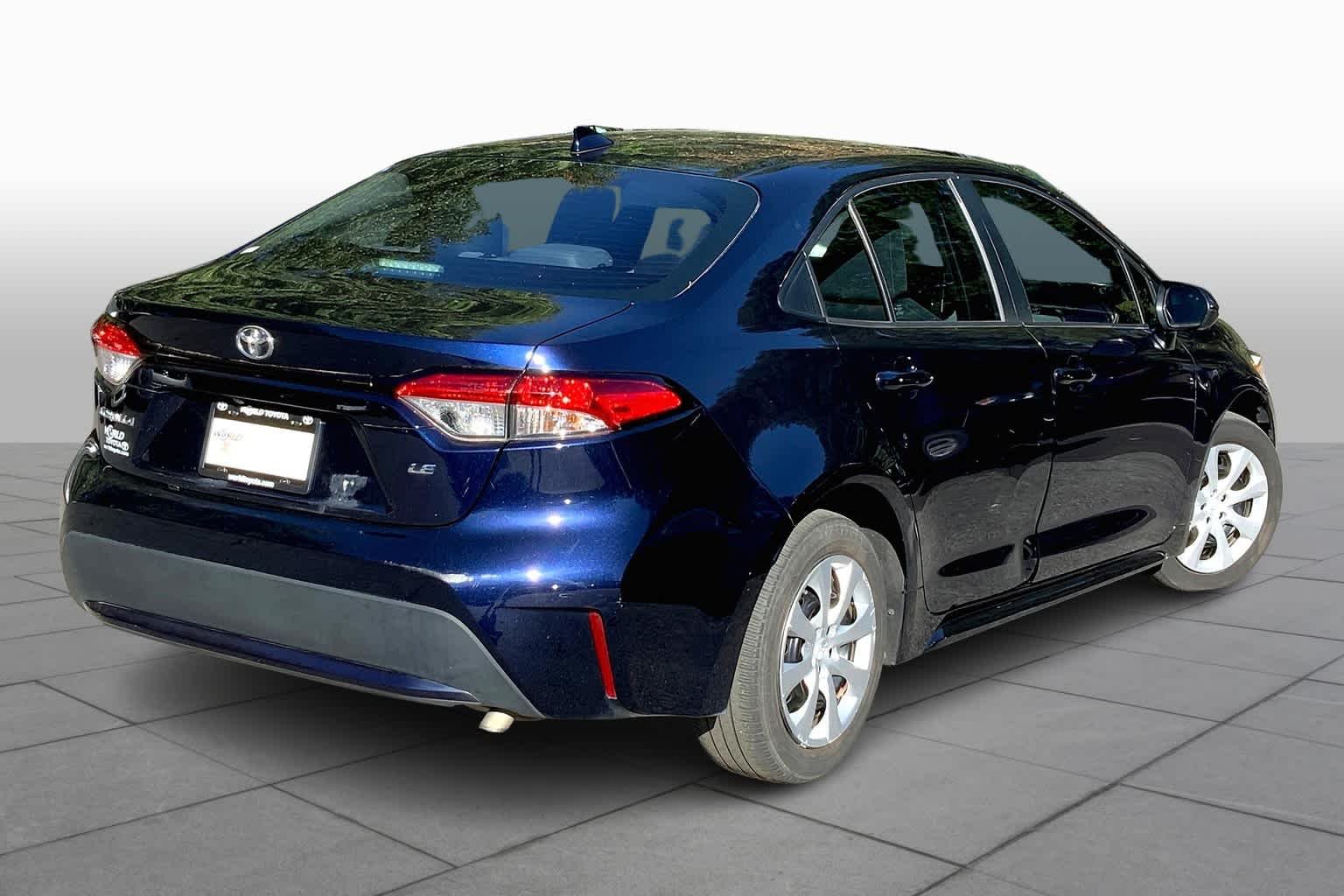 Used 2020 Blueprint Toyota LE image 13