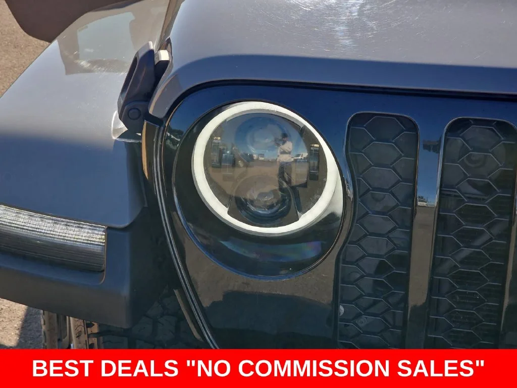 Used 2022 Gray Jeep Willys image 33