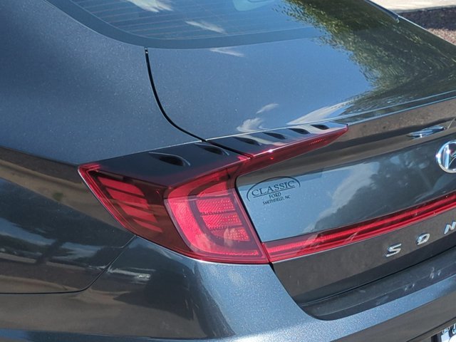 Used 2022 Portofino Gray Hyundai  image 12