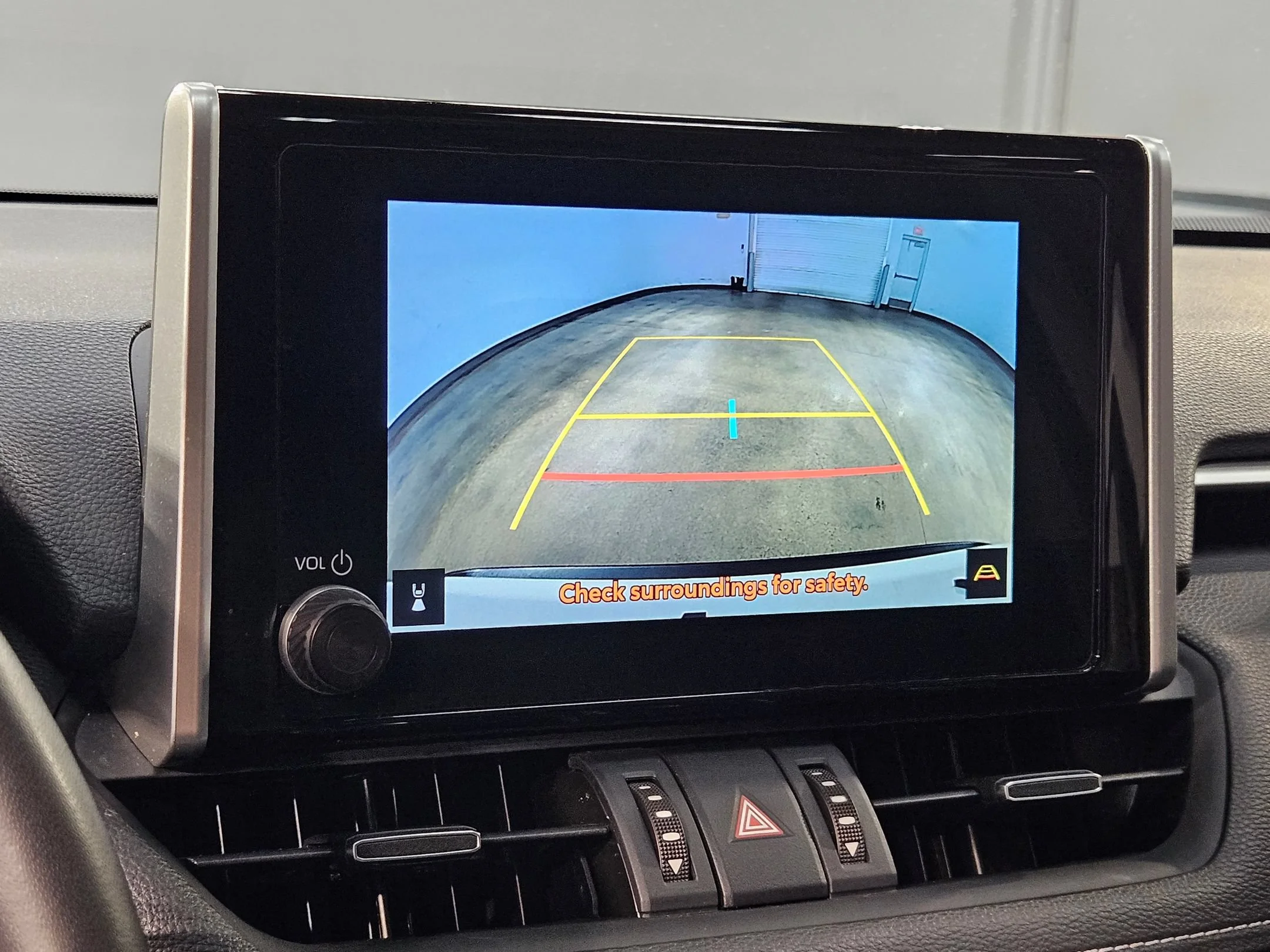 Used 2024 Wind Chill Pearl Toyota Hybrid XLE Premium image 31