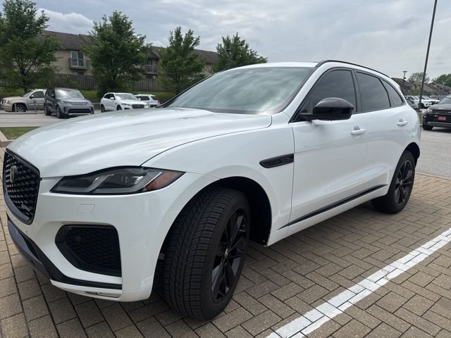 2024 Jaguar F-PACE P250 R-Dynamic S's photo