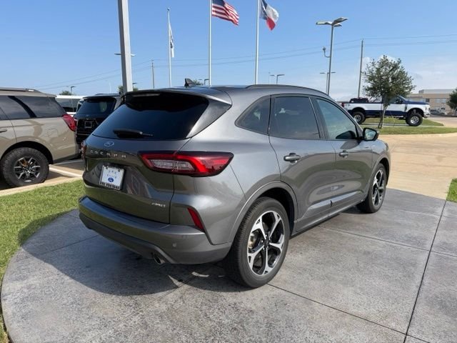 Used 2023 Gray Ford ST-Line Select image 6