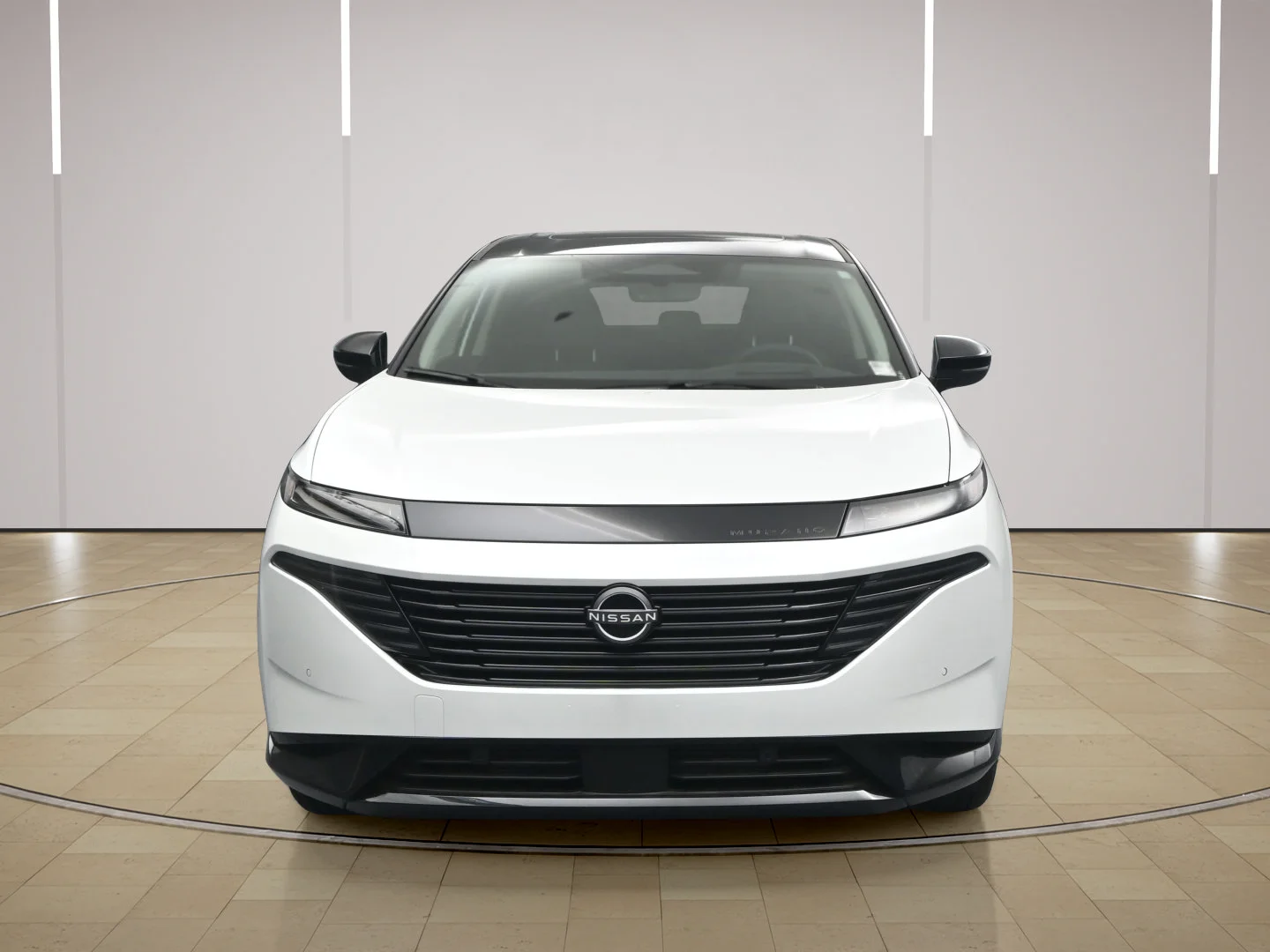 New 2026 Everest White Pearl TriCoat / Super Black Two-tone Nissan Platinum image 2