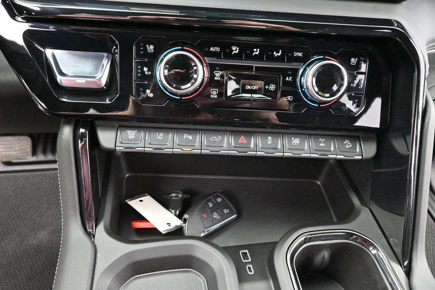 Used 2026 Onyx Black GMC AT4X image 25