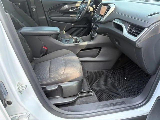 Used 2023 Summit White GMC SLE image 13