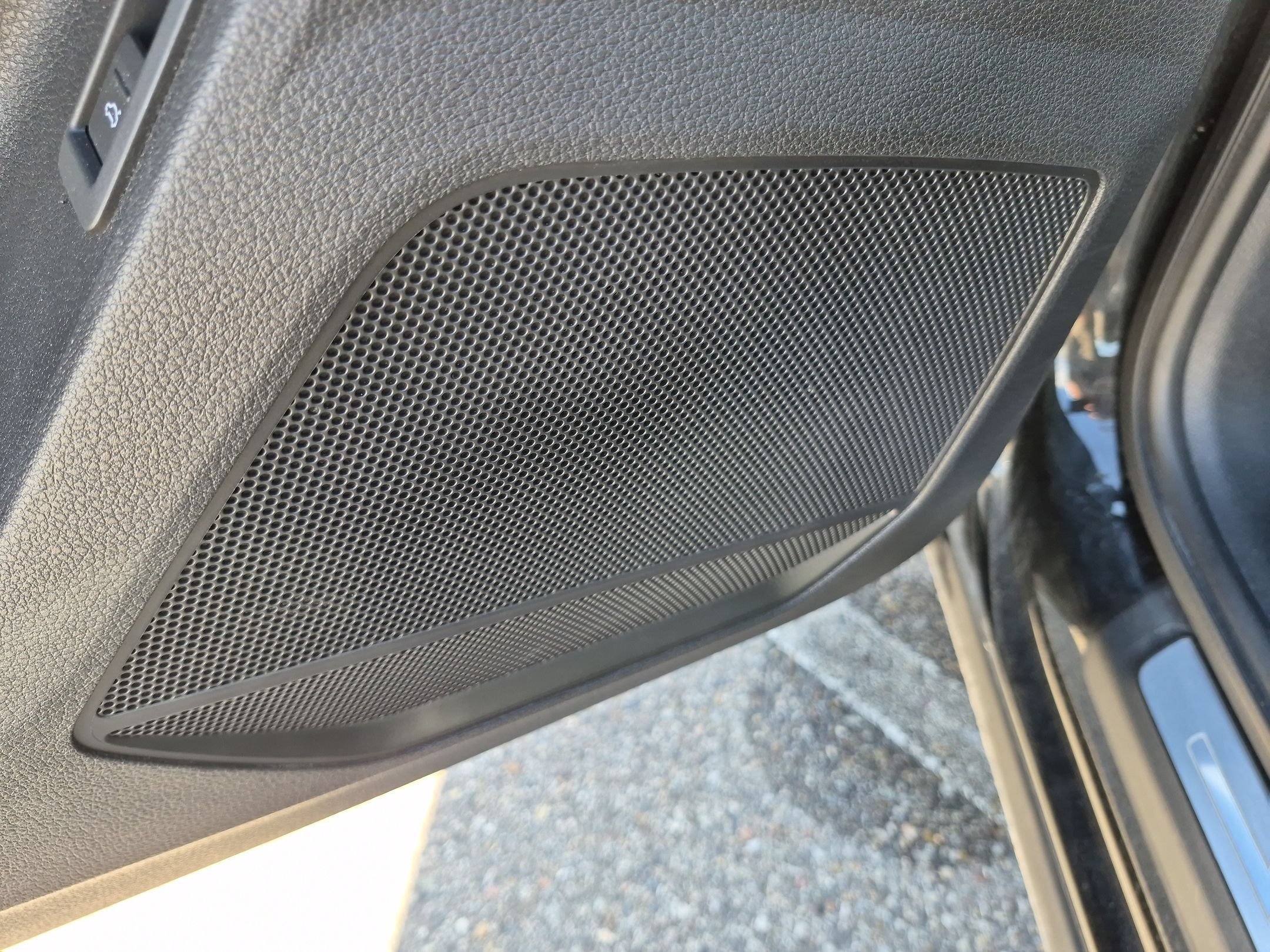 Used 2025 Black Audi S line Premium image 13