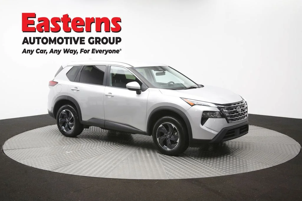 Used 2024 Silver Nissan SV image 47