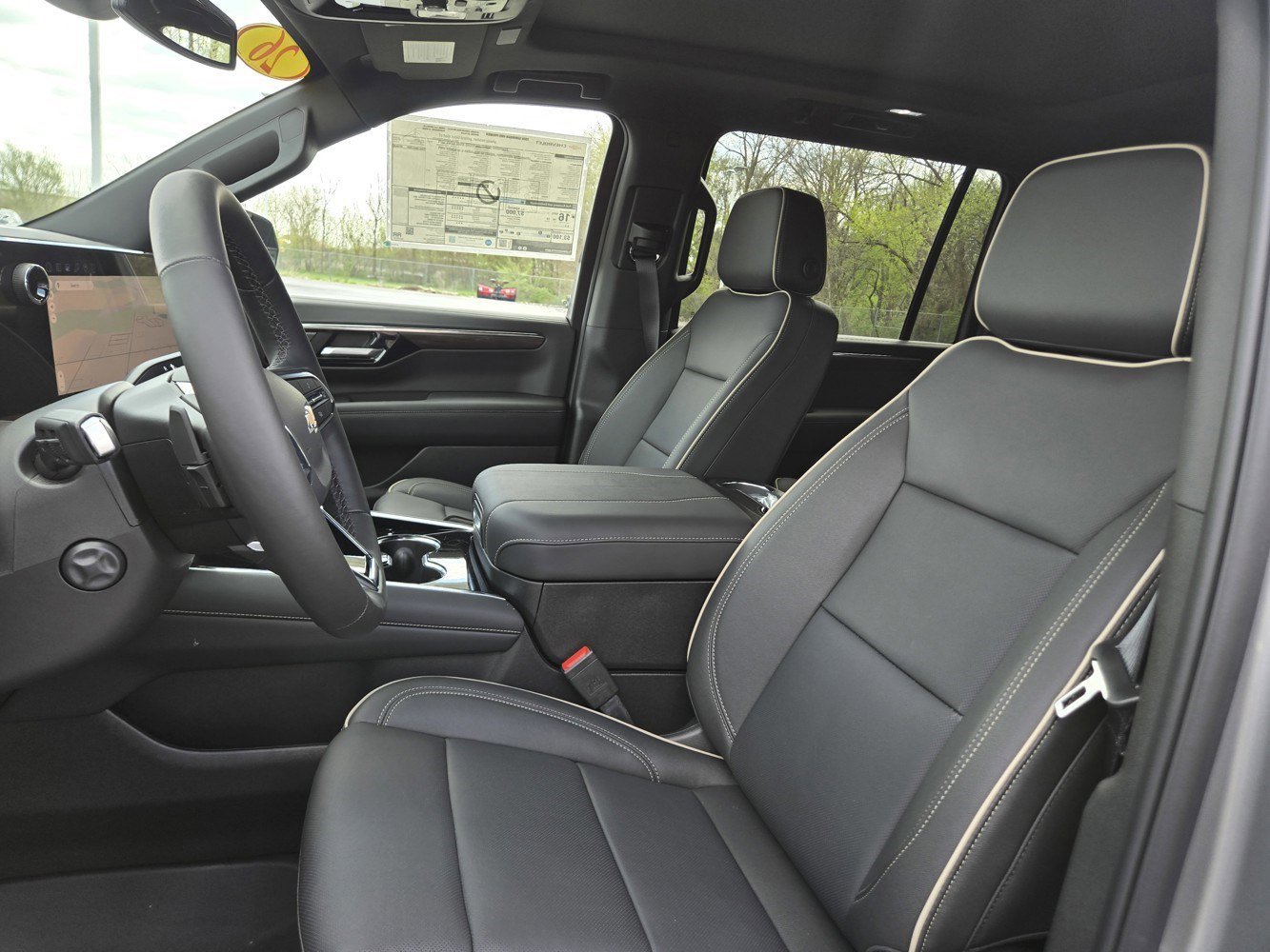 2026 Chevrolet Suburban Premier - Photo 16