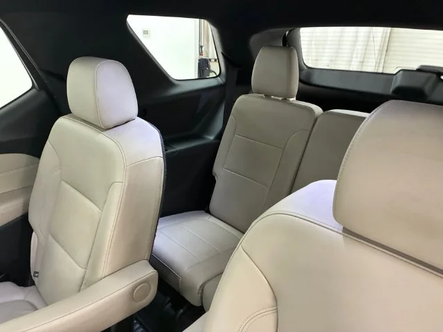 Used 2022 White Chevrolet LT Leather image 18