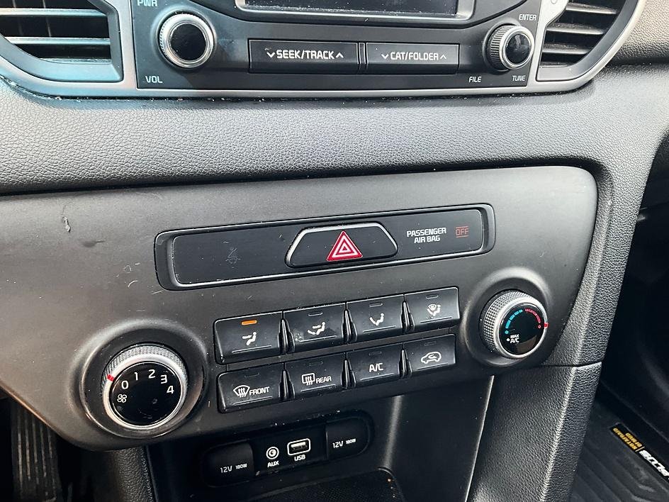Used 2018 Red Kia LX image 20