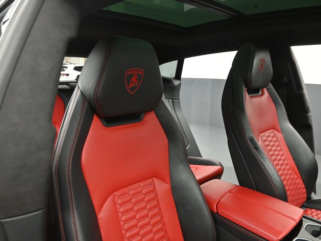 2021 LAMBORGHINI URUS - Image 31