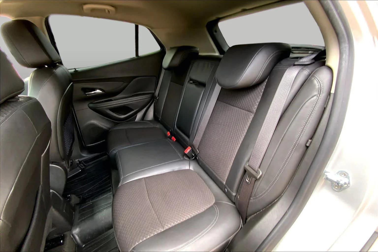 Used 2021 Includes (MDP) Anthracite lower exterior accent color, Paint code W598F. Buick Preferred image 19