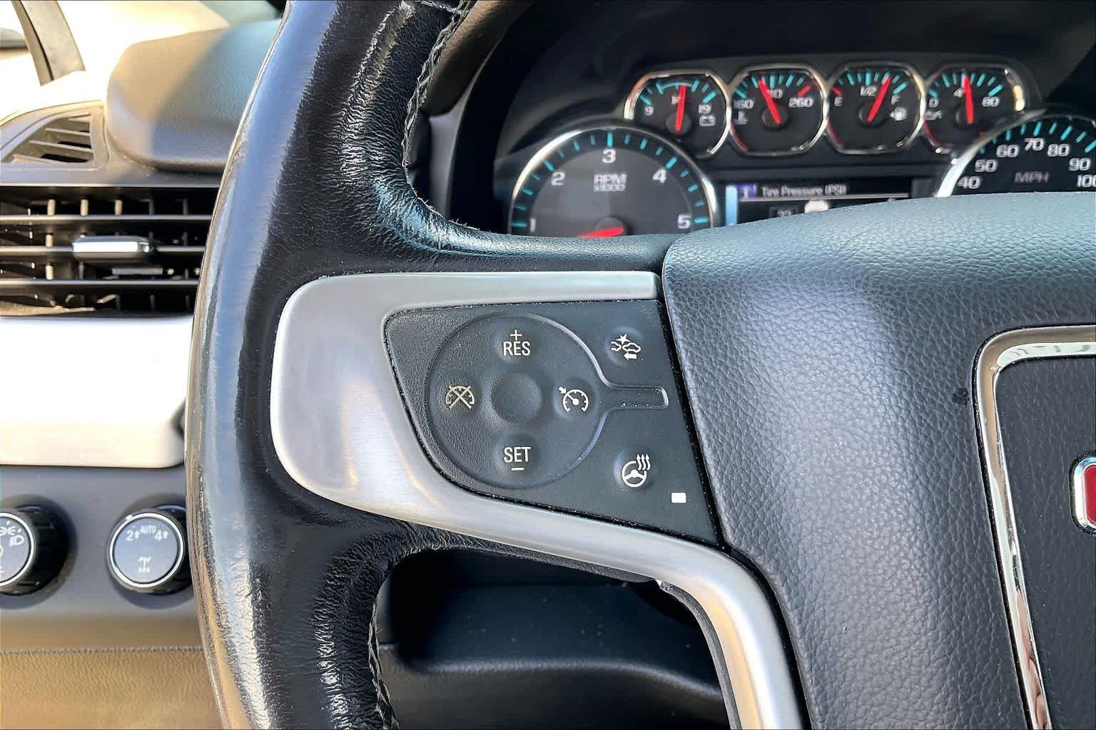 Used 2018 Onyx Black GMC SLT image 22