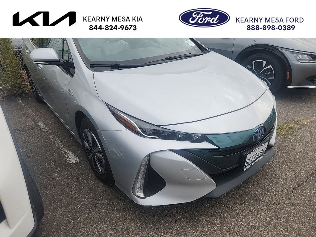 Used 2018 Silver Toyota Plus image 1