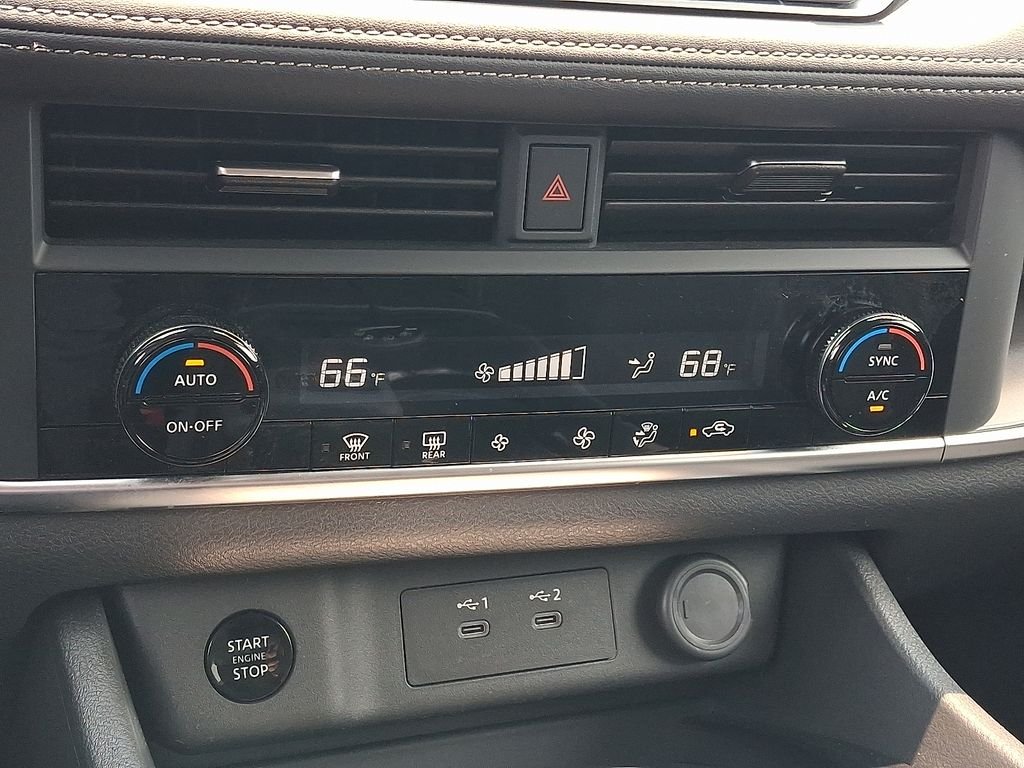Used 2025 Gray Nissan SV image 17