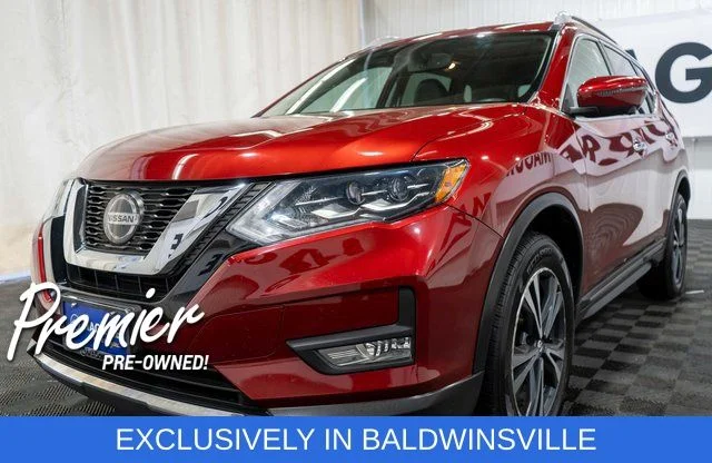 Used 2018 Nissan Rogue SL with VIN 5N1AT2MV2JC728797 for sale in Baldwinsville, NY