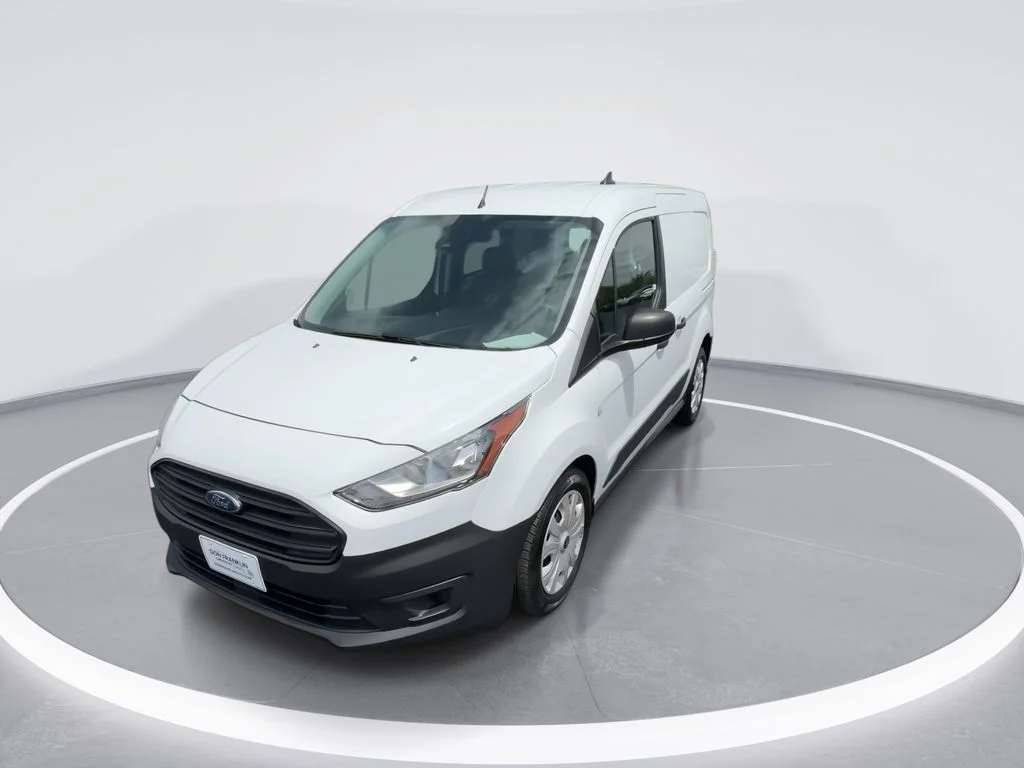 Used 2020 White Ford XL image 4