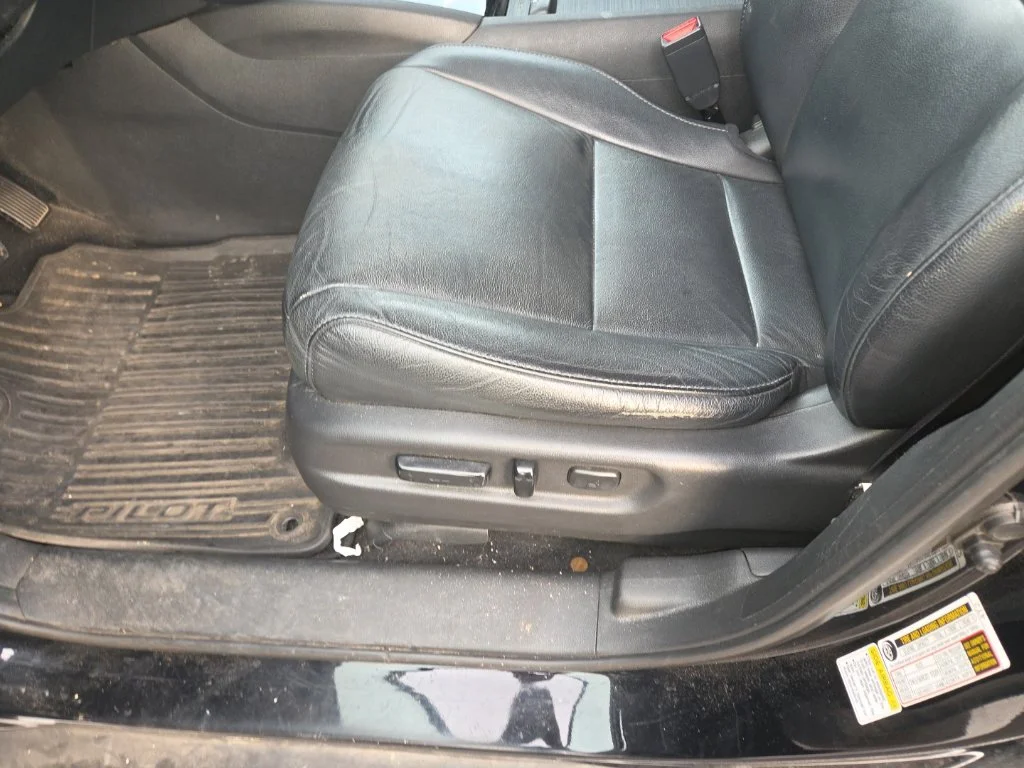 Used 2016  Honda Touring image 12