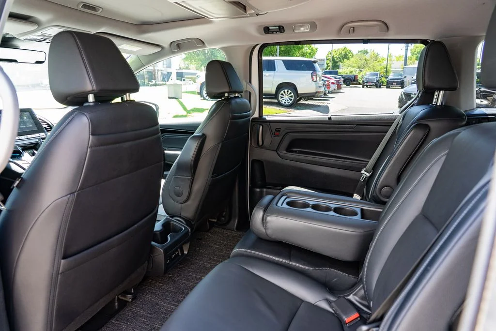 Used 2022 White Honda Touring image 24