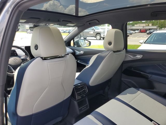 Certified Used 2025 Gray Volkswagen Pro S image 17