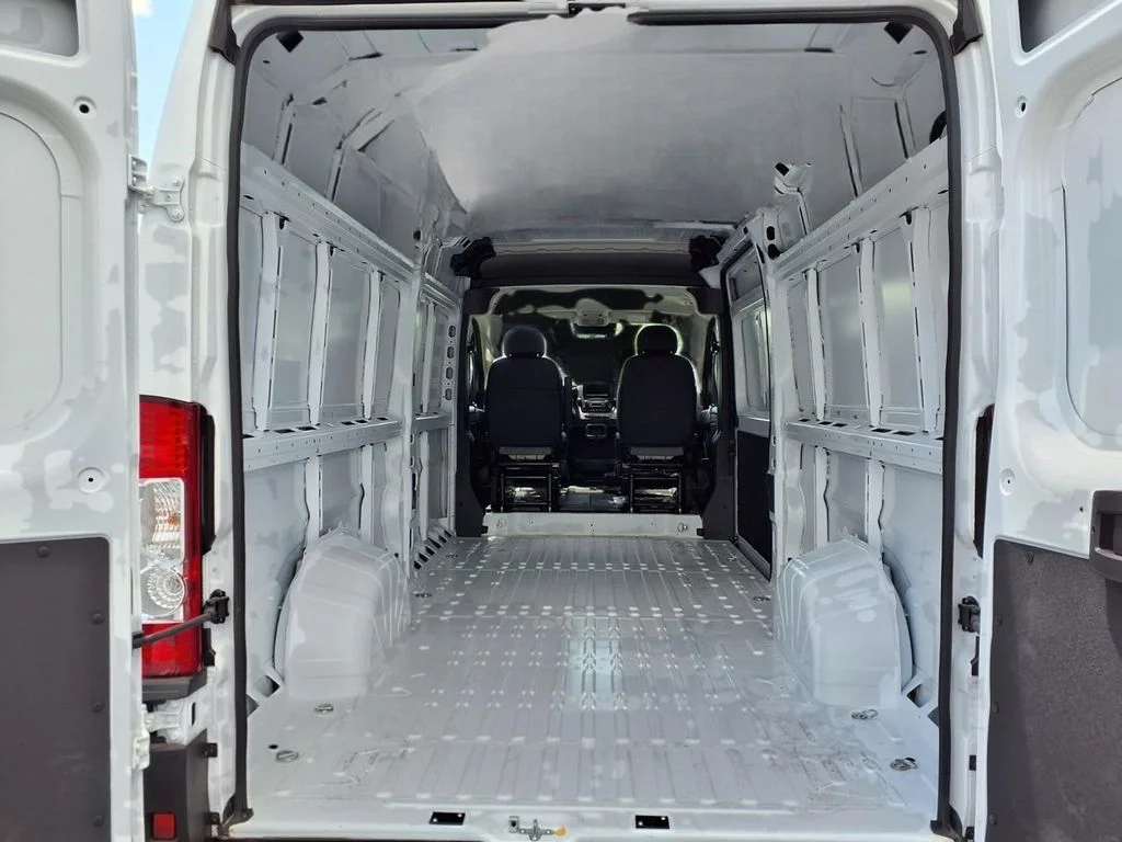 New 2026 Bright White Clear-Coat Exterior Paint RAM High Roof image 24