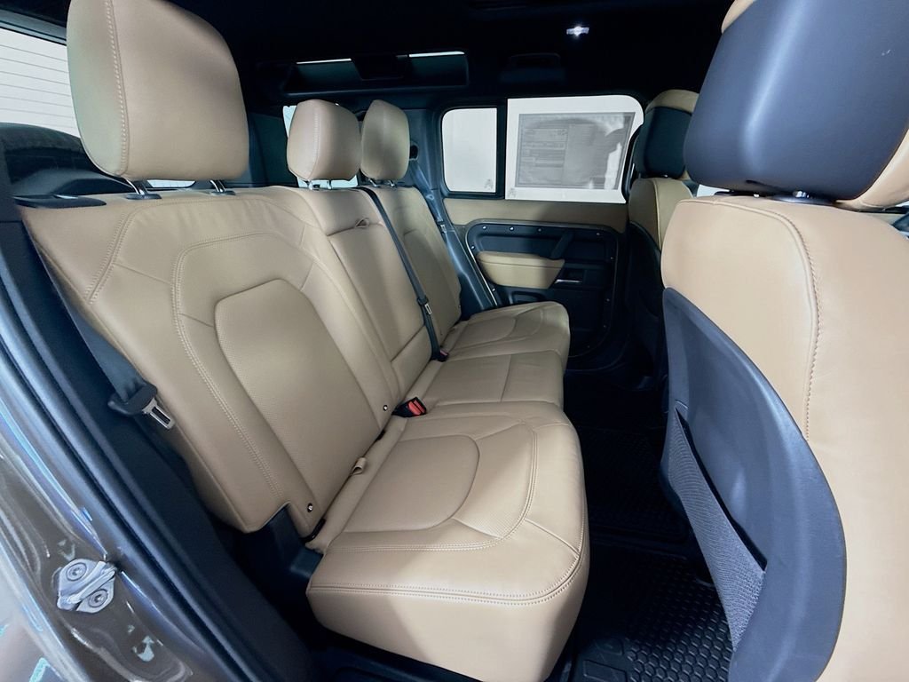 New 2026 Gondwana Stone LAND ROVER X-Dynamic SE image 29
