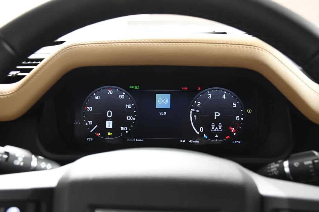New 2026 Santorini Blk Land Rover S image 30