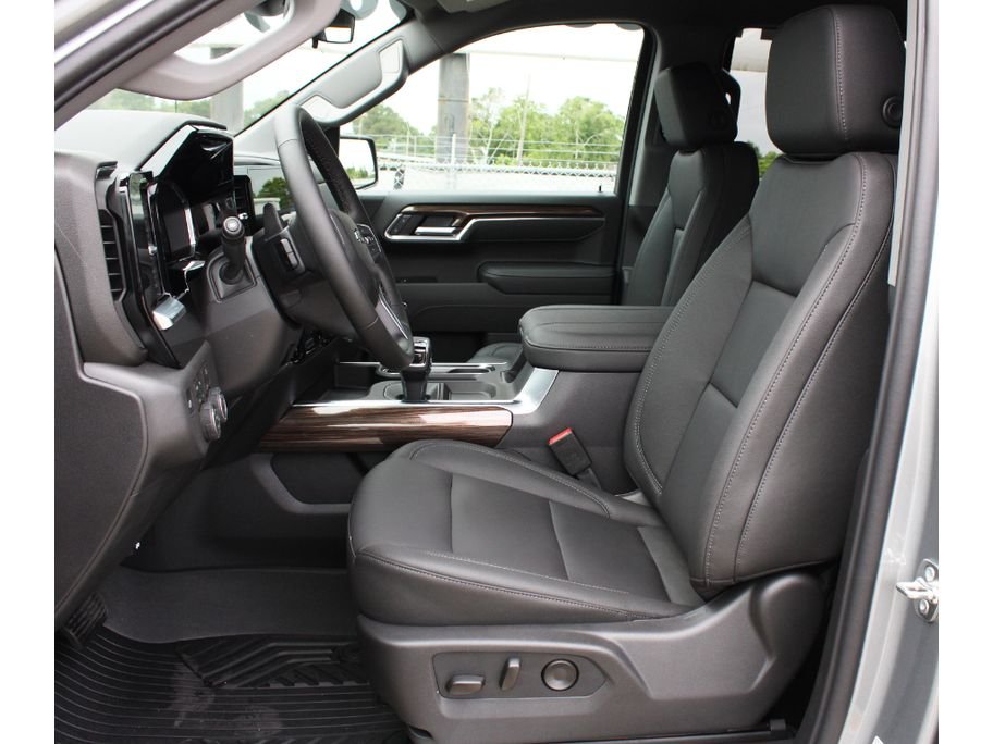 New 2026 Sterling Gray Metallic Chevrolet LT Trail Boss image 4