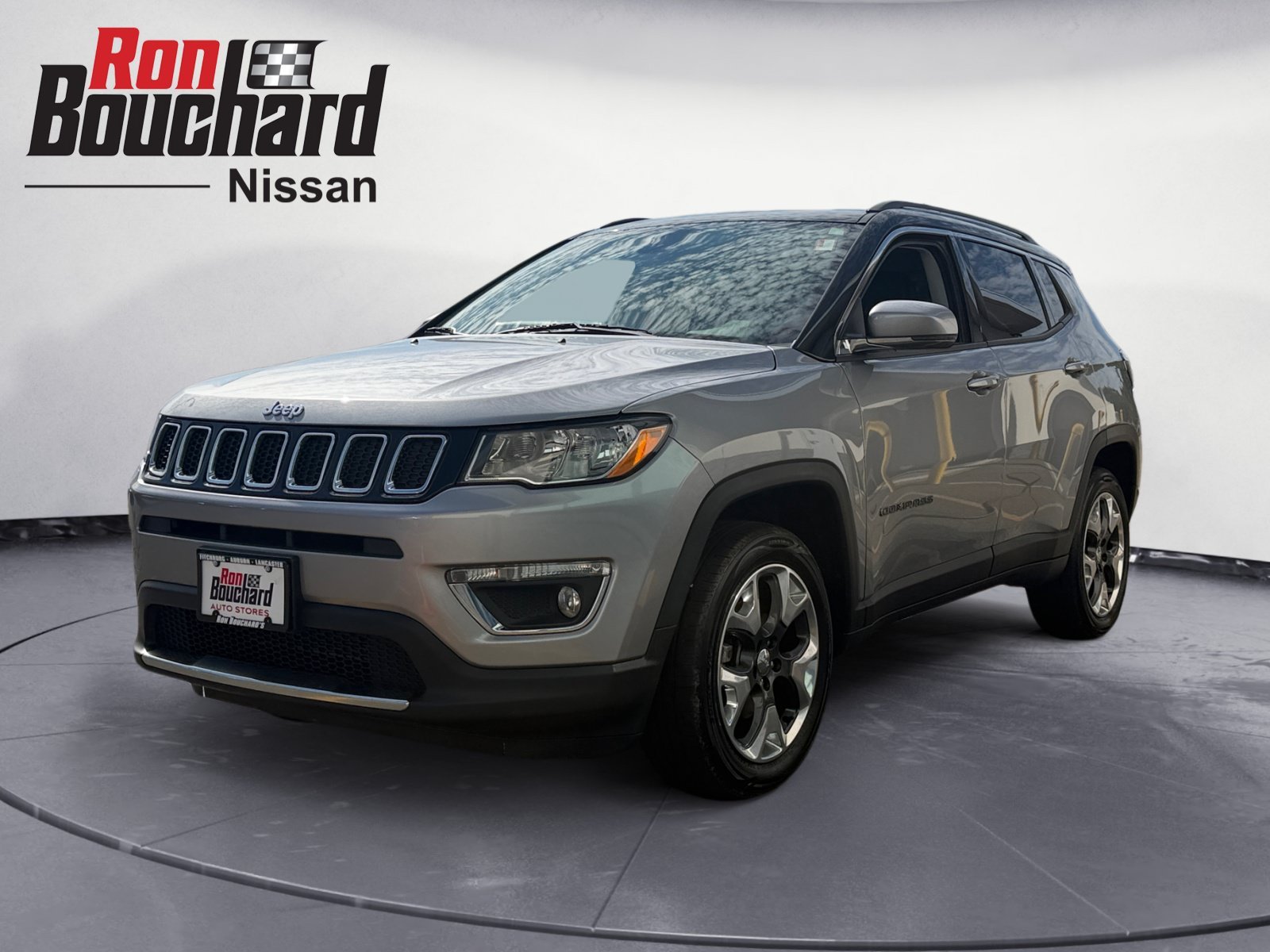 Used 2018 Billet Silver Metallic Clearcoat Jeep Limited image 5
