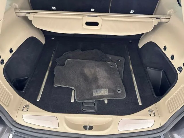 Used 2017 Gray Jeep Limited image 22