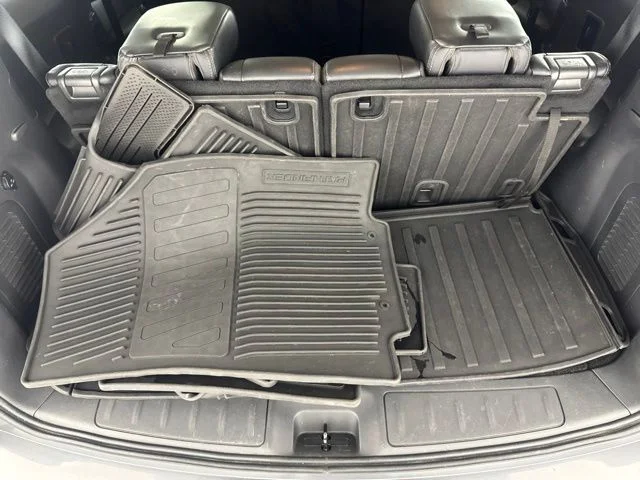 Used 2017 Gray Nissan SL image 27