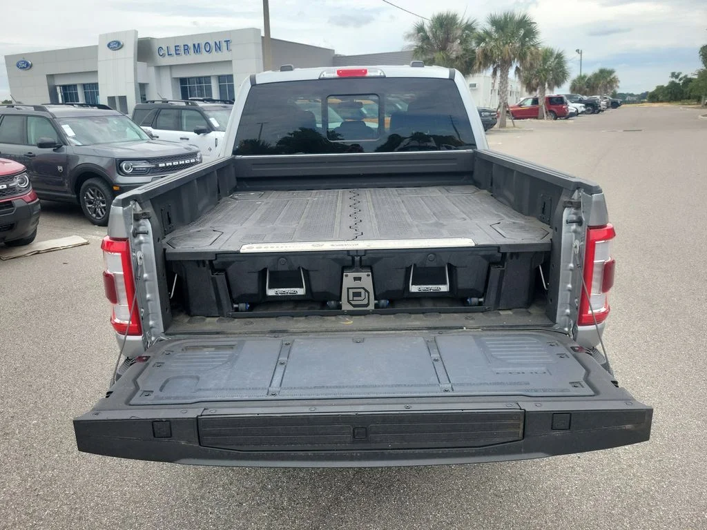 Used 2023 Silver Ford Lariat image 9