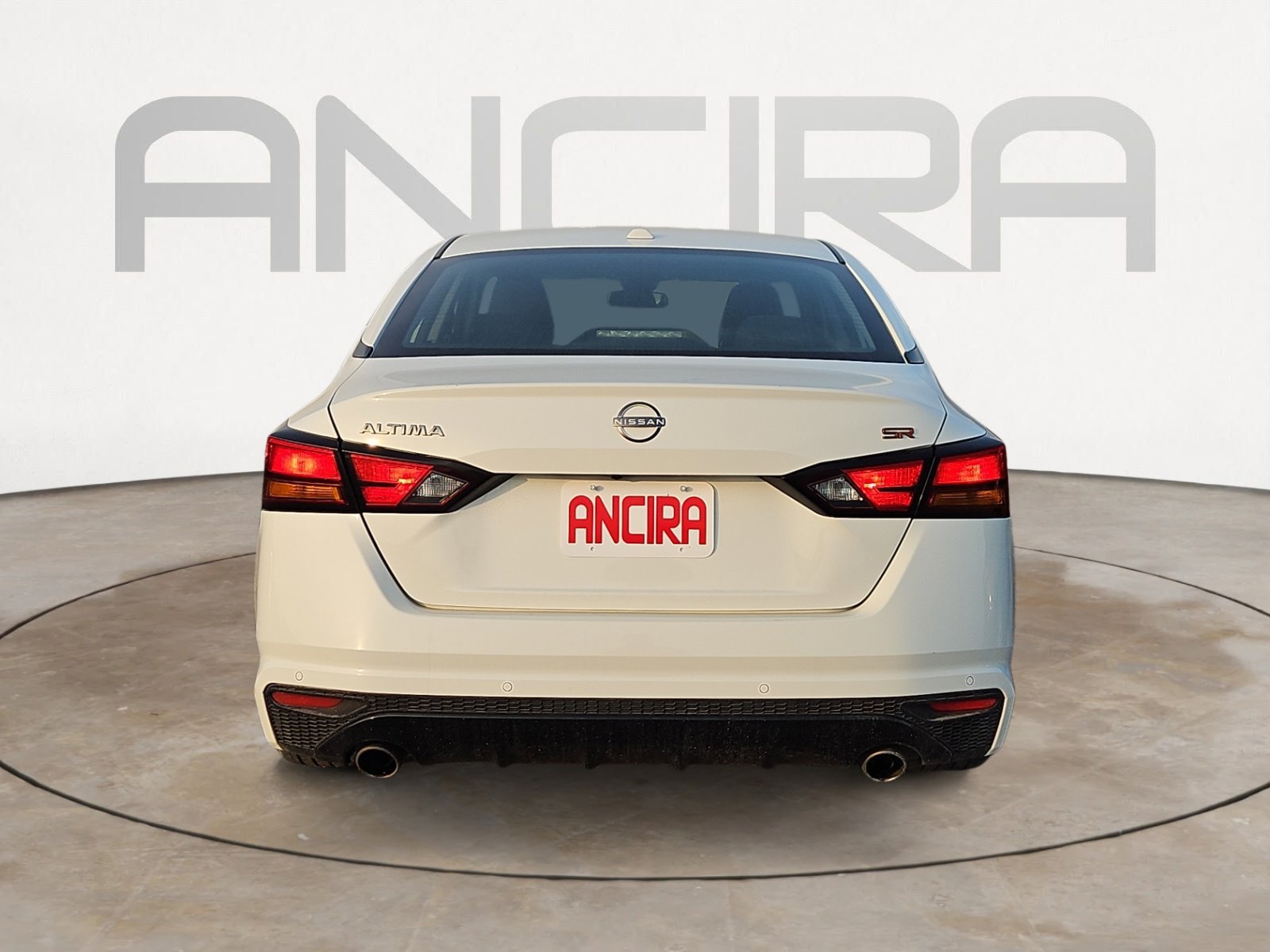 Used 2024 Glacier White Nissan 2.5 SR image 8