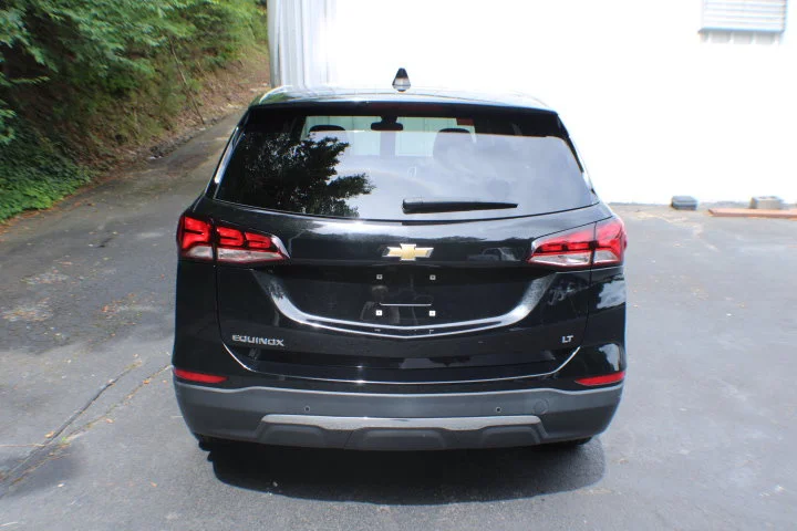 Used 2023 Mosaic Black Metallic Chevrolet LT image 15