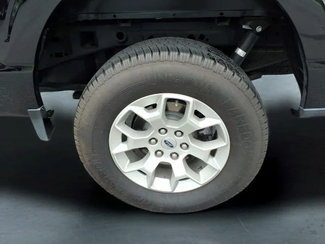 Used 2023 Black Ford XLT image 13