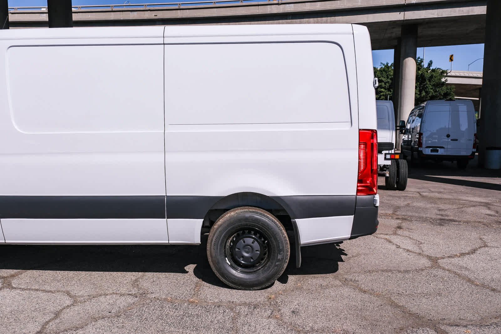New 2026 Arctic+White Mercedes-Benz Cargo 144 WB  RWD 2.0L 4-Cylinder image 8
