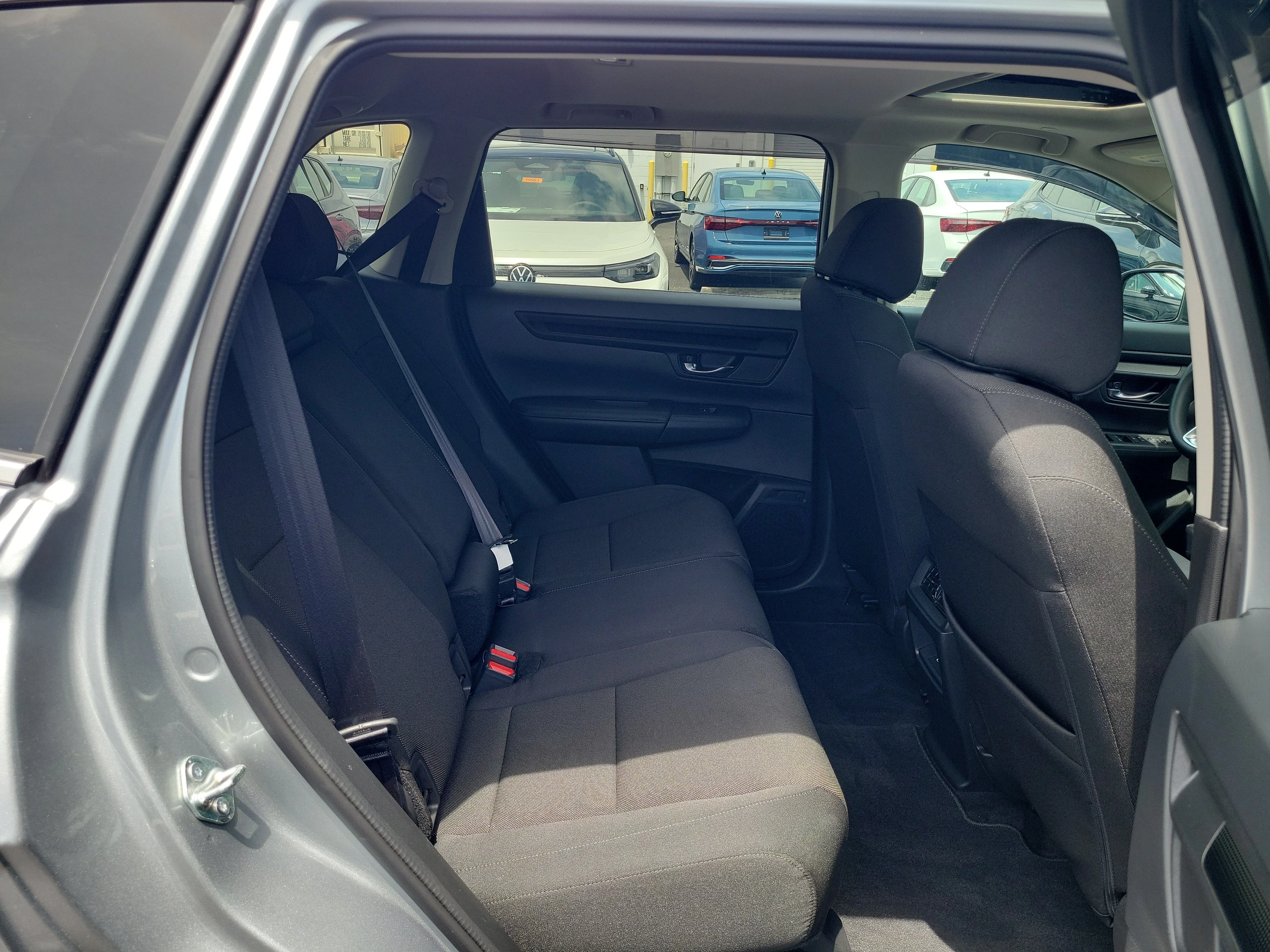 2025 Honda CR-V EX - Photo 10
