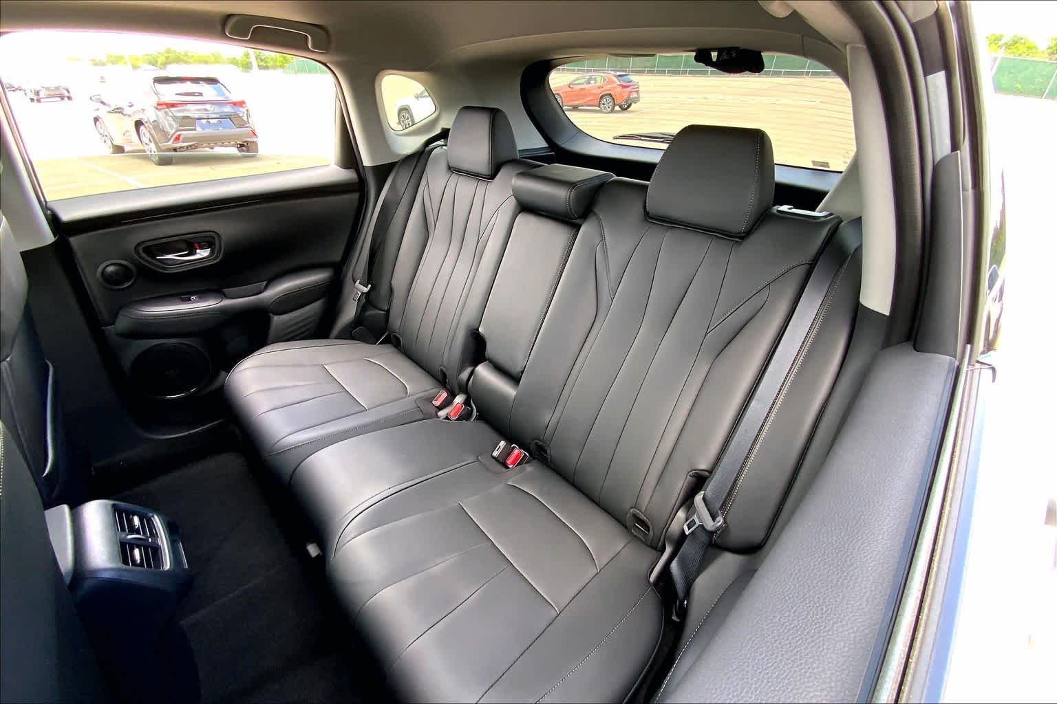 2025 Acura ADX Base - Photo 20