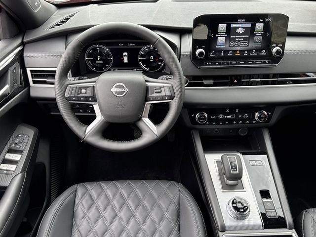 New 2026 Black Nissan Platinum image 15