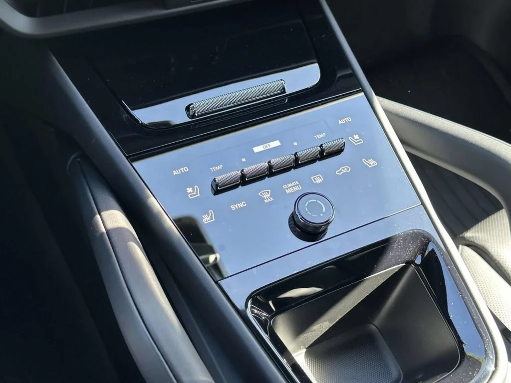 New 2026 White Porsche  image 27