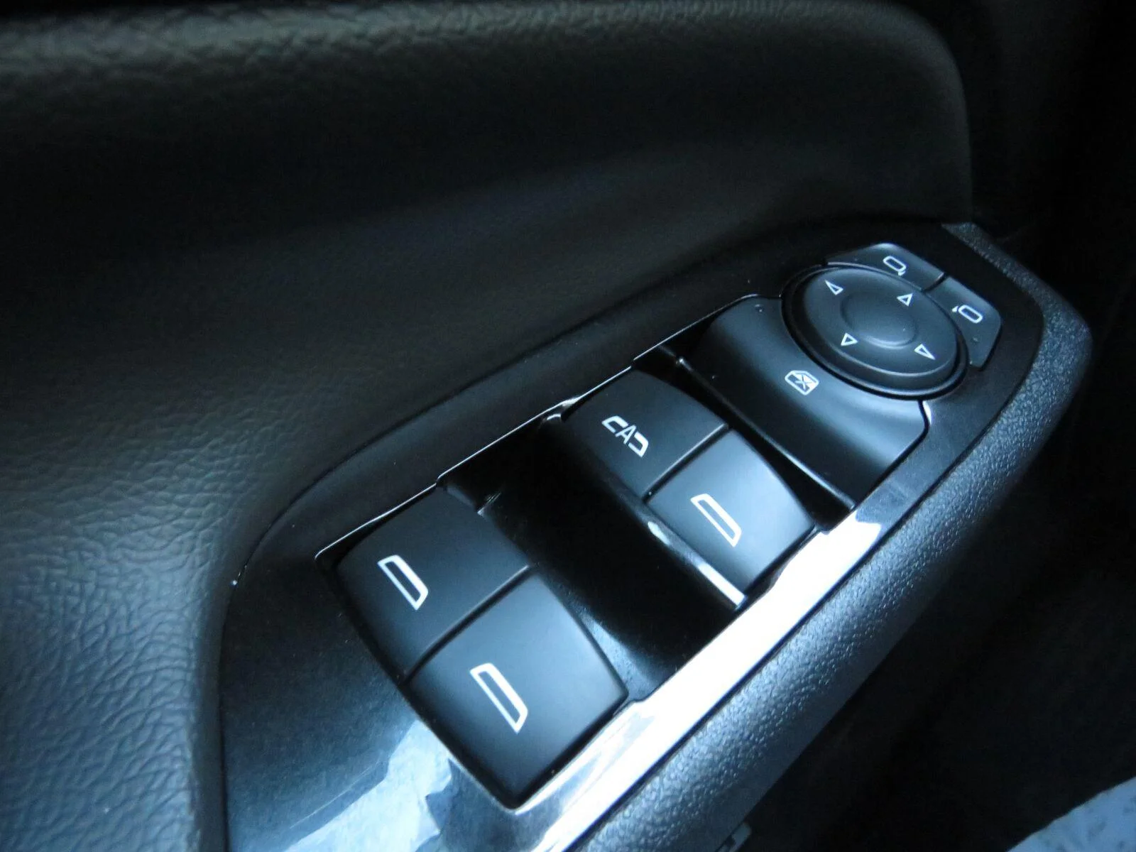 Used 2023 Sterling Gray Metallic Chevrolet Premier image 31