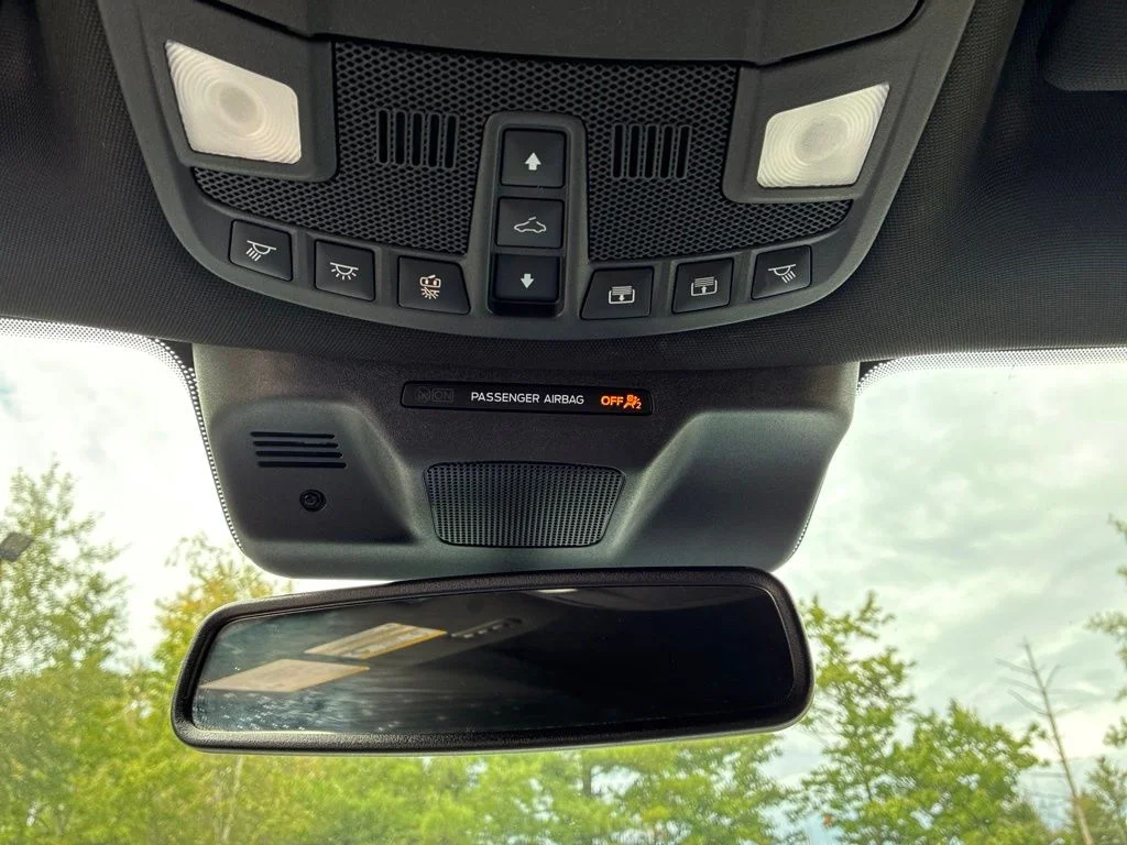 Used 2024 Black Ford Limited image 19