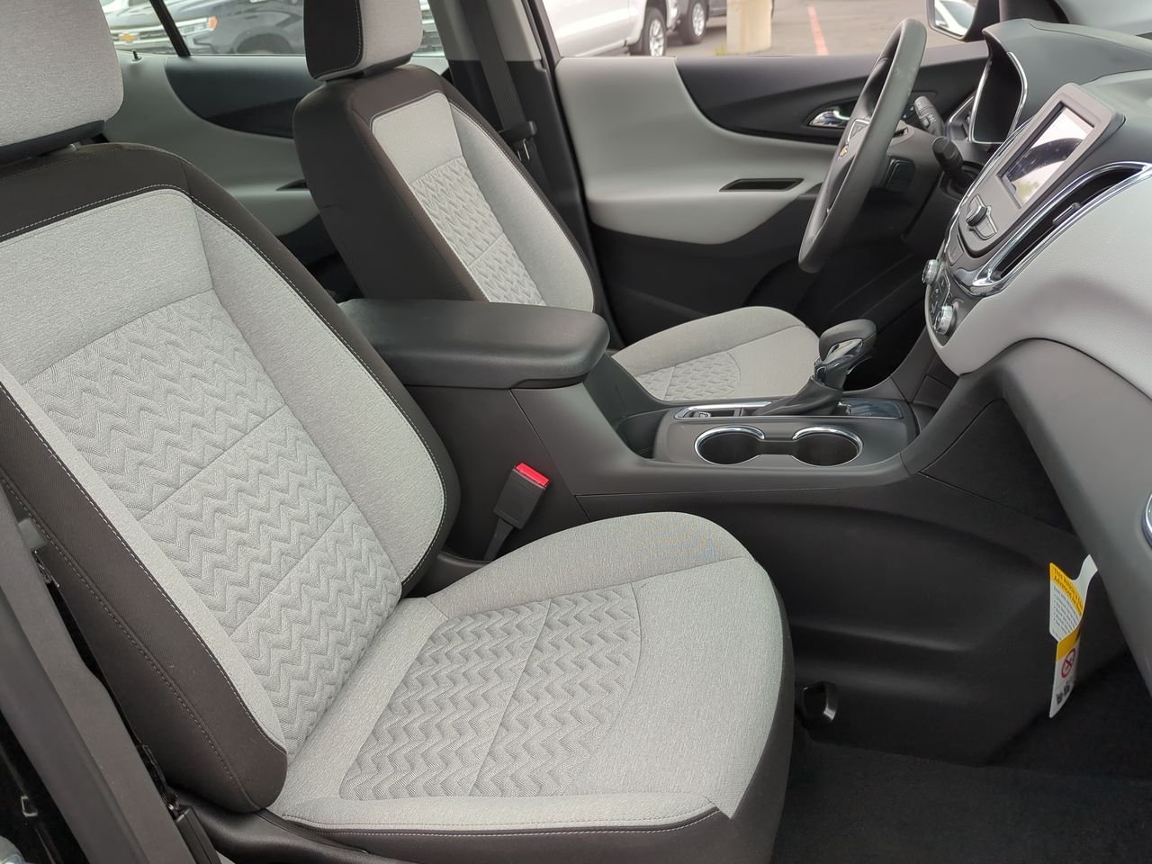 2023 Chevrolet Equinox LS - Photo 27