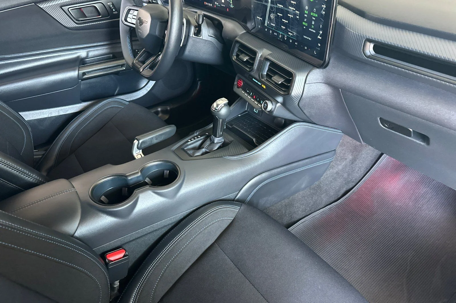 2024 Ford Mustang Dark Horse - Photo 12