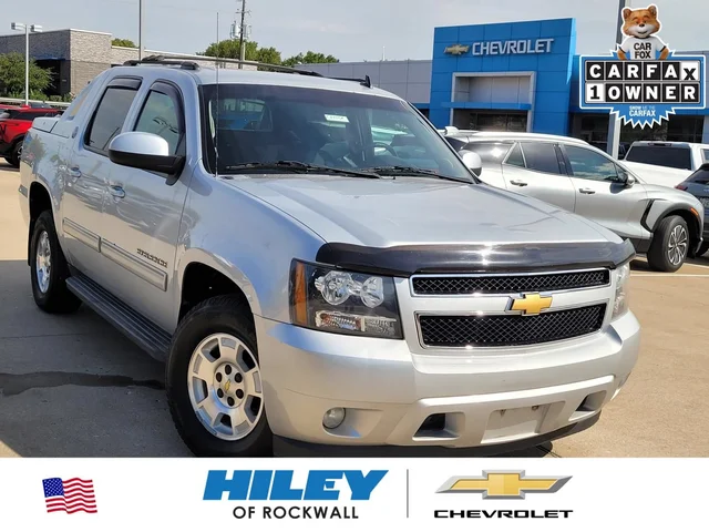 Pre-Owned 2013 Chevrolet Avalanche LS